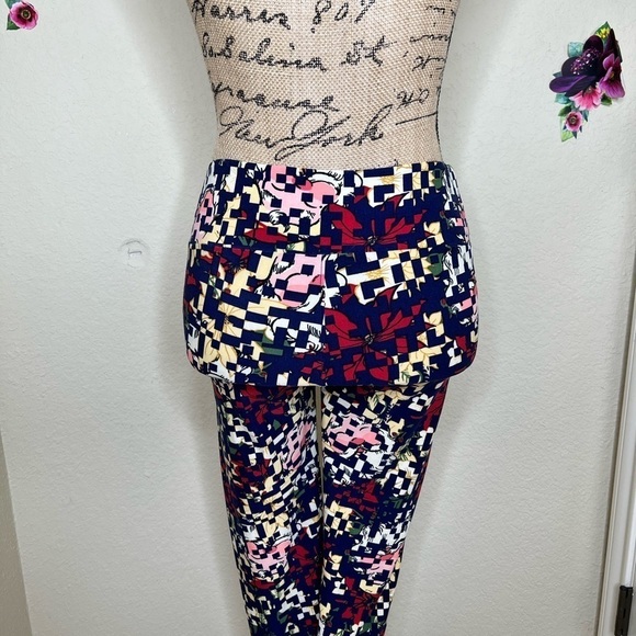 LuLaRoe Christmas Digital Print Santa & poinsettia flower Leggings one size - Picture 8 of 9